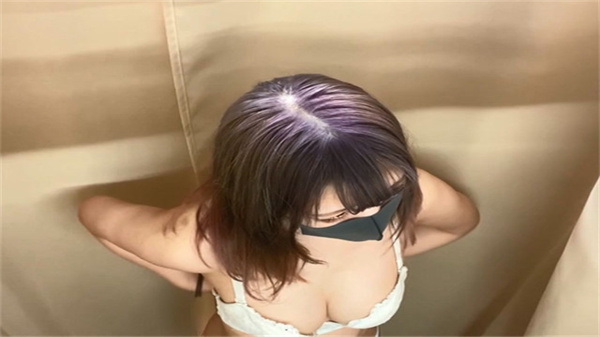 2021最新11月份商场试衣间偷拍流出_.