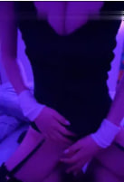 风情万种的极品豪乳女神涵菱穿着各式服装与男友啪啪自拍片