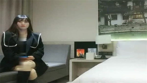 利哥探花奶子超漂亮的高颜值御姐男人的梦中女神