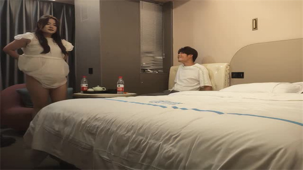 日久生情！D罩杯巨乳女仆被狂干，骚穴内射沦陷成淫荡肉便器！