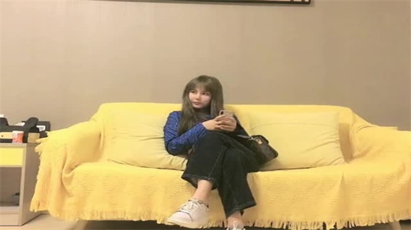 纯天然校花美少女极品尤物女被猛男爆操内射高潮！