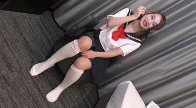 FC2PPV-1811466穿着校服的18岁高中生