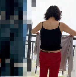 用跳楼威胁老妈老妈真害怕了极不情愿的给了我第一次