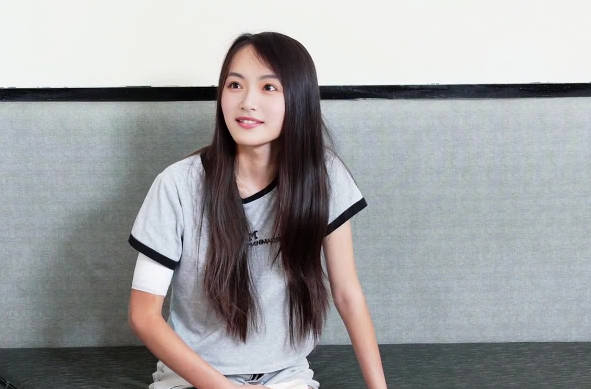 無套內射18歲明新科大學生妹-黑傑克