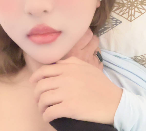 酒后强上极品高颜值嫩妹强制口交爆操内射灌满