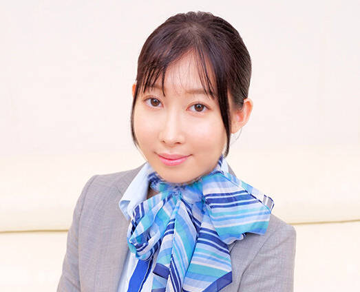 IENFH-32301 航空会社勤務の現職キャビンアテンダントさん！女性経験無しのシャイな童貞の悩みを解決してもらえませんか？ フル勃起した童貞チ○ポにフライト帰りでム