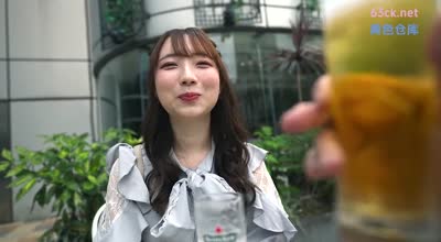 EROFV-241 素人JD【限定】りあちゃん20歳 地下アイドルとして活動していたのにファンと繋がって解雇されたビッチガール！！クビになってすぐ男遊びしている反省の色0のノ