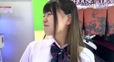 SIMM-875 【あん(18)・美巨乳を揺さぶりオジチ●ポハメる茶目っ気J♪♪潮吹き剛毛マ●コでグッポリ生挿入！大人のピストンに大恍惚で中年ザーメンを注がれまくる！】《J♪