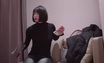 今天约了个前凸后翘的短发御姐-老登