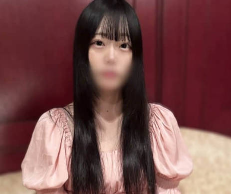 FC2PPV-4665719 拥有美丽肌肤但有严重精神健康问题