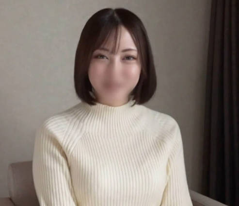 FC2PPV-4601294 渴望性爱并想要一根鸡巴