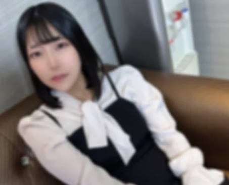 FC2PPV-4617605 白皙的F杯