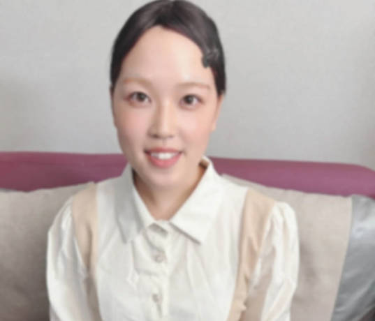 FC2PPV-4616899 皮肤白皙胸部呈美丽的杯状