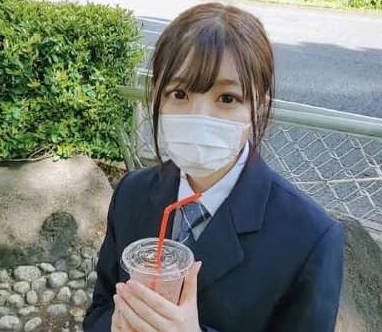 FC2PPV-4590426生动中出视频