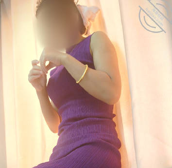 报答独自抚养我的妈妈最好的方式就是把鸡巴插进她的阴道