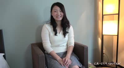 FC2PPV-2464328臀部丰满的性感女大学生