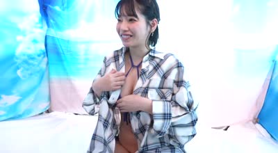 KING-277 湘南地元妻乳首責め＆素股抜きチャレンジ！巨乳妻が「ごめんねぇッ」と子供に謝りながら、ギン勃起デカチンを一心不乱に膣に擦り付け発情