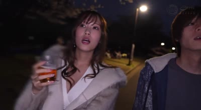 MAAN-1011 迷子の美女を口説いてホテルIN！ふわとろ巨乳に挟まれてチ●コたまらん！w 感度良すぎマ●コはびしゃびしゃ潮吹きまくり！初対面でがっつり中出し連戦 碓井せりな