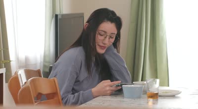 MIAB-315 綺麗だった姉はアラサー喪女ニート 結婚に失敗して実家に引きこもり、毎日エロゲーばかりで性欲溜め込み、倫理観バグって、エロス覚醒。 森沢かな