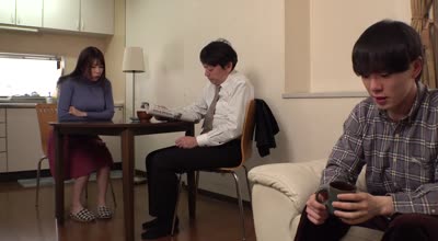 FJIN-033 筆おろし温泉ソープ 親父が再婚して― Iカップ爆乳の義母さんができた。家族旅行で僕が童貞だとわかると淫乱な義母さんに狙われて…有岡みう