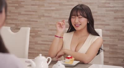 JUQ-855 ママ友に誘われたマッチングアプリで、‘推しの年下’を一緒に甘く飼い慣らす。 日下部加奈 姫咲はな