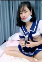 制服学生妹开直播自慰赚学费月高潮的时候斗内声音不断应该赚了不少