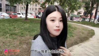 人妻偷情老公戴绿帽，心真大浑然不觉！