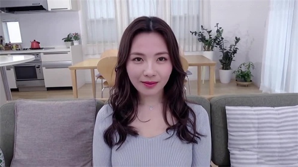 专属AI女友刘涛：智能骚货在线发情，饥渴难耐求主人狠狠调教！