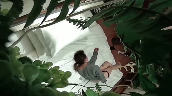 酒店偷拍 极品绿帽房内射骚货 绝密流出