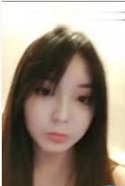 爆乳萌妹骑乘狂摇 淫水四溅给网友直播