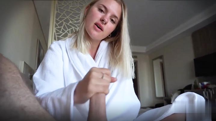 
看我怎样好好的爆操翘臀的鲍鱼极品的货色