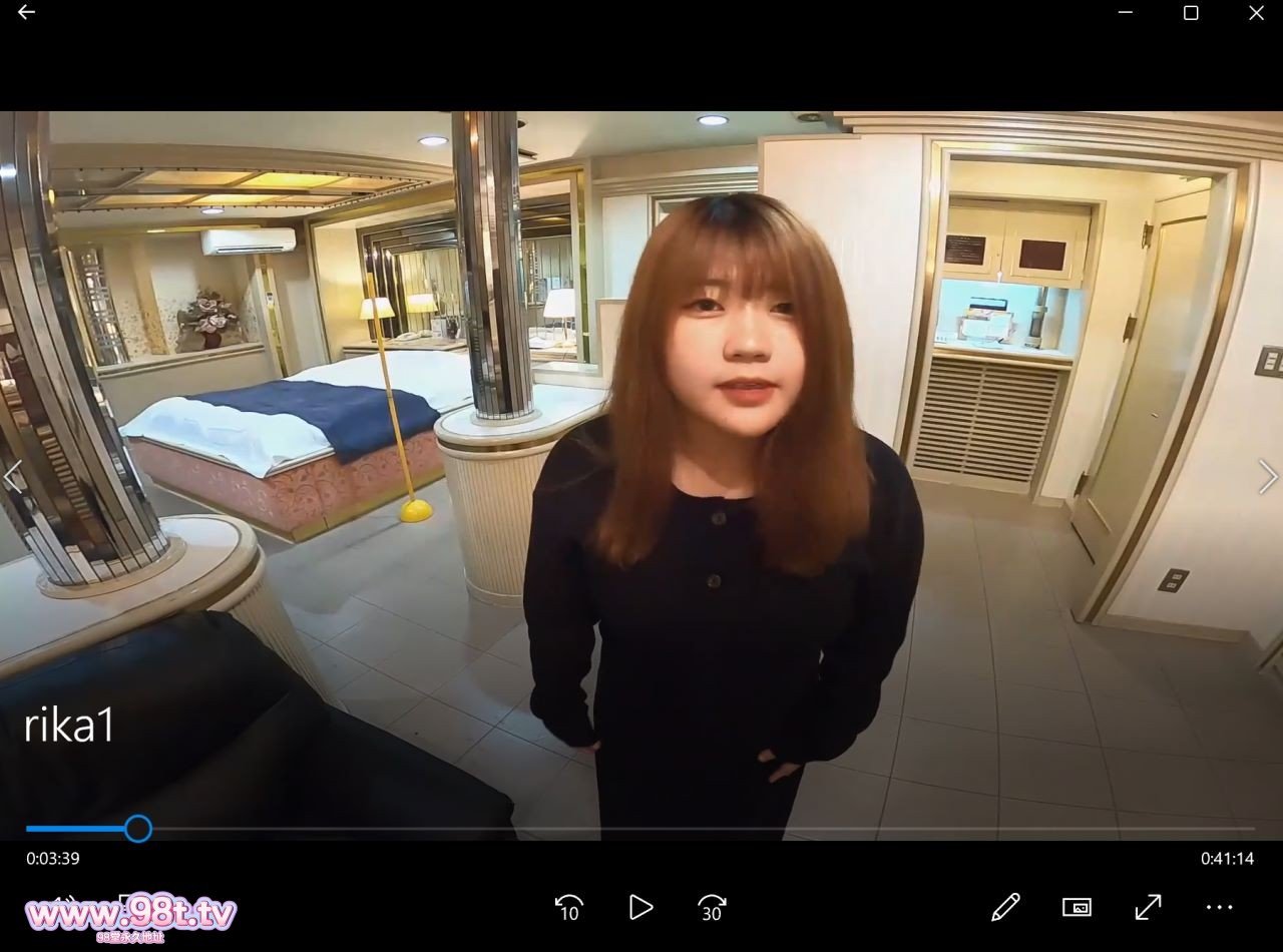 
FC2PPV-4528603-璃香ちゃん（19歳/大**/Cカップ）❤️本心はエロく思われたいのに、
