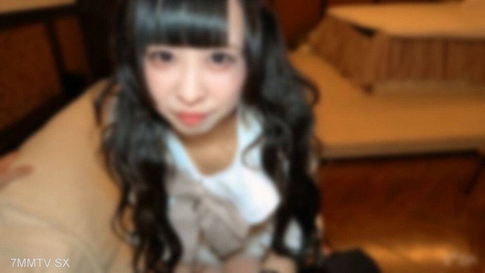 
FC2-PPV-4533128可爱的小女孩就像偶像一样日食期间紧急入侵即将来临高品质自然卧款式为一组高品质黄金