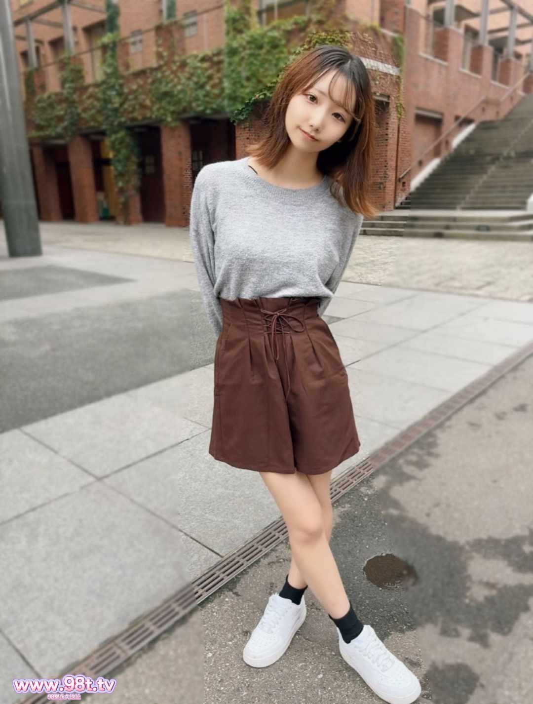 
FC2PPV-4578063-【初・顔出し】教員を目指す1９歳国立大**。方言が抜けきれない可愛い彼女