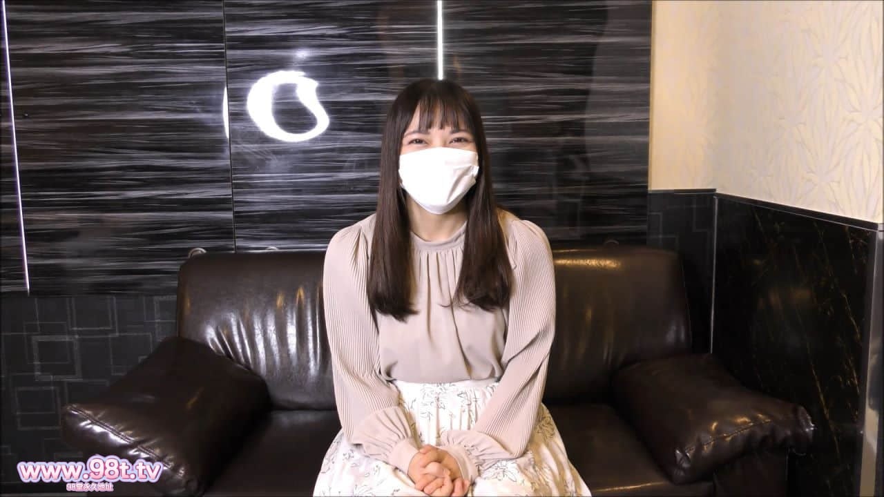 
FC2PPV-4591912-第12弾 健康的色白スベスベJD天使エミの絶頂生ハメ中出しSEX【藻有