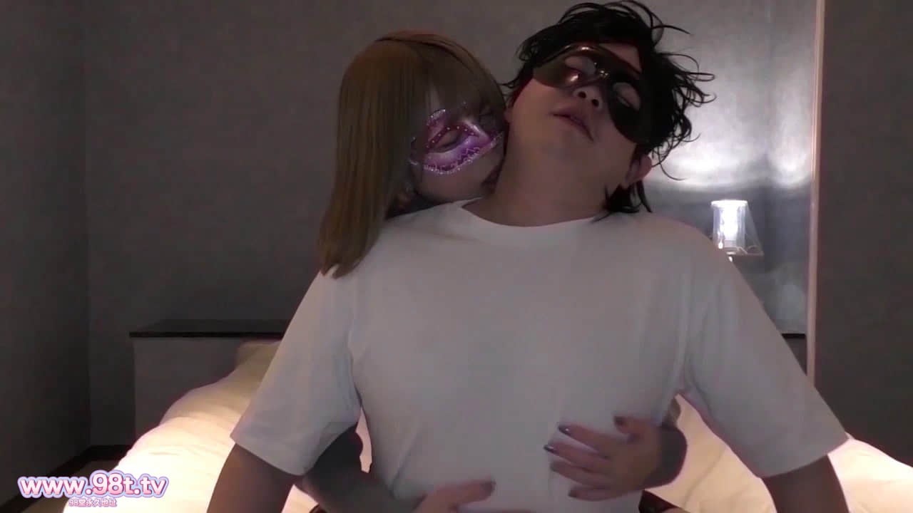 
FC2PPV-4590397-【中出し】旦那に相談出来ない性欲の強さに悩む25歳若妻