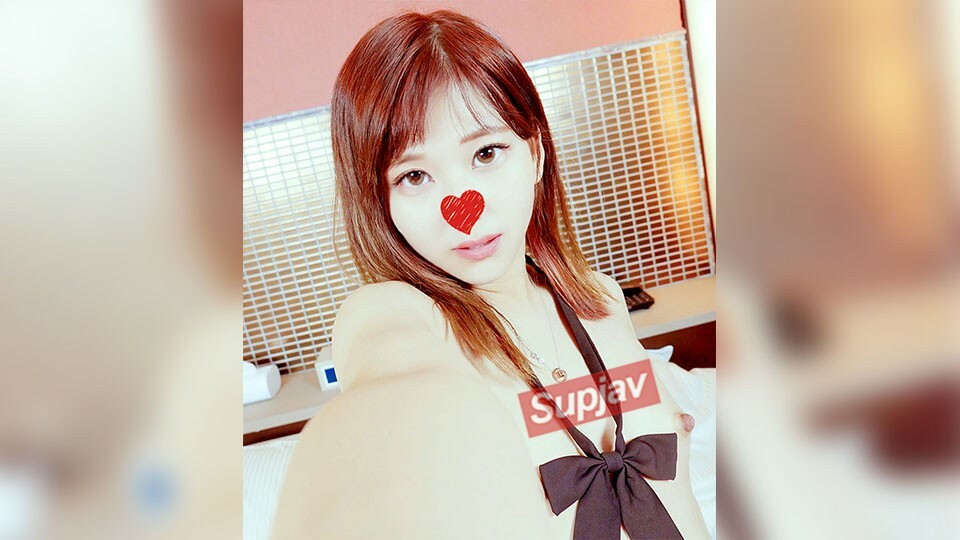 
FC2-PPV-1439876真素人吃掉JD模特儿年轻敏感的身体后与超可爱天然女孩的个人写真意外转变是