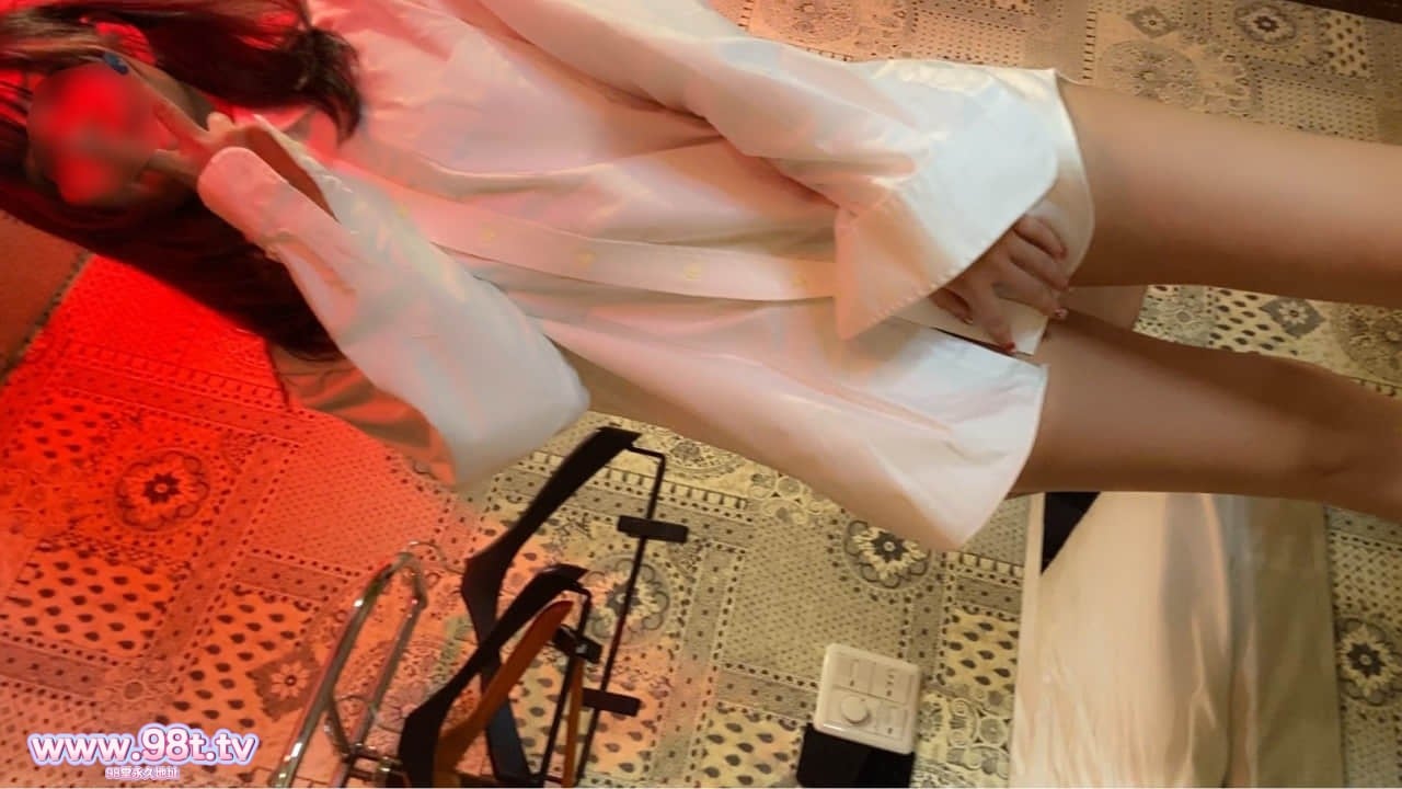 
FC2PPV-4602230-【個撮】22歳モデルは渋谷1◯9店員！爆吸おそうじフェラと最高のアナル舐めと癒