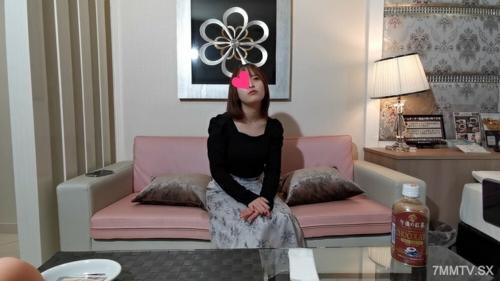 
FC2-PPV-4543445每天起床后自慰的干净整洁的JD在这个骑著中型自行车的间隙萌男的多毛阴户中出