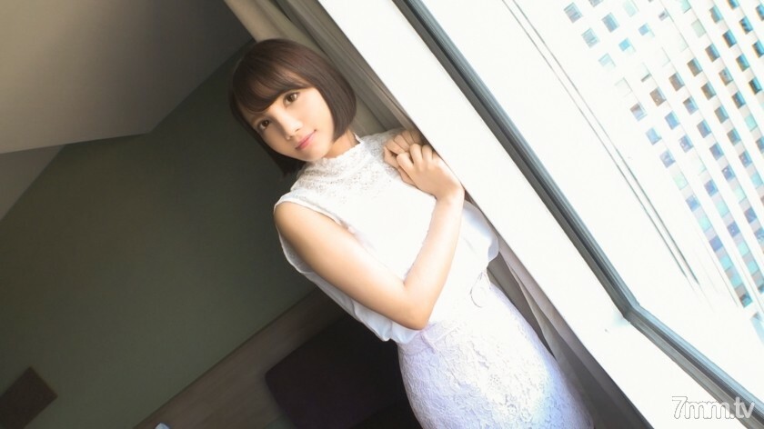 
SIRO-3852第一拍半脸美少女白皙美BODY专攻半脸超可爱的学生对年龄大两倍多的叔叔的技术大喊大叫网上AV应用AV体验拍摄1040