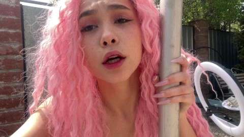 
我父母在家的时候，一个朋友过来做爱
